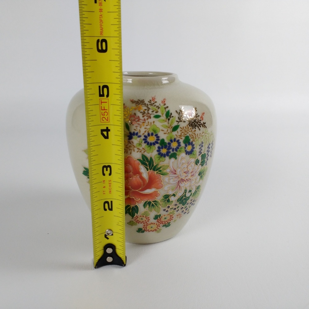 Japanese Crackled Beige Flower Vase_7